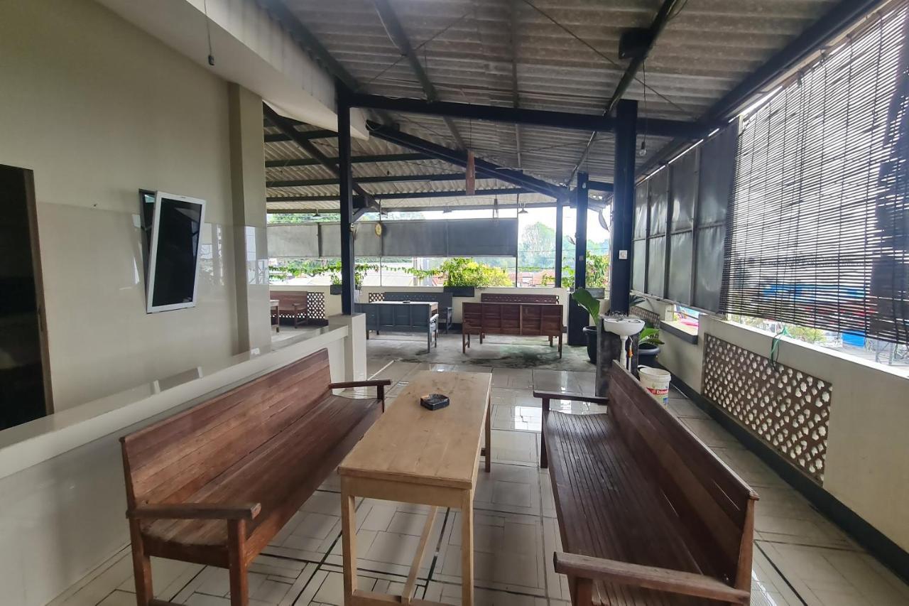 Capital O 93250 Hotel Tirta Kencana 2 Baturaden Banyumas Extérieur photo