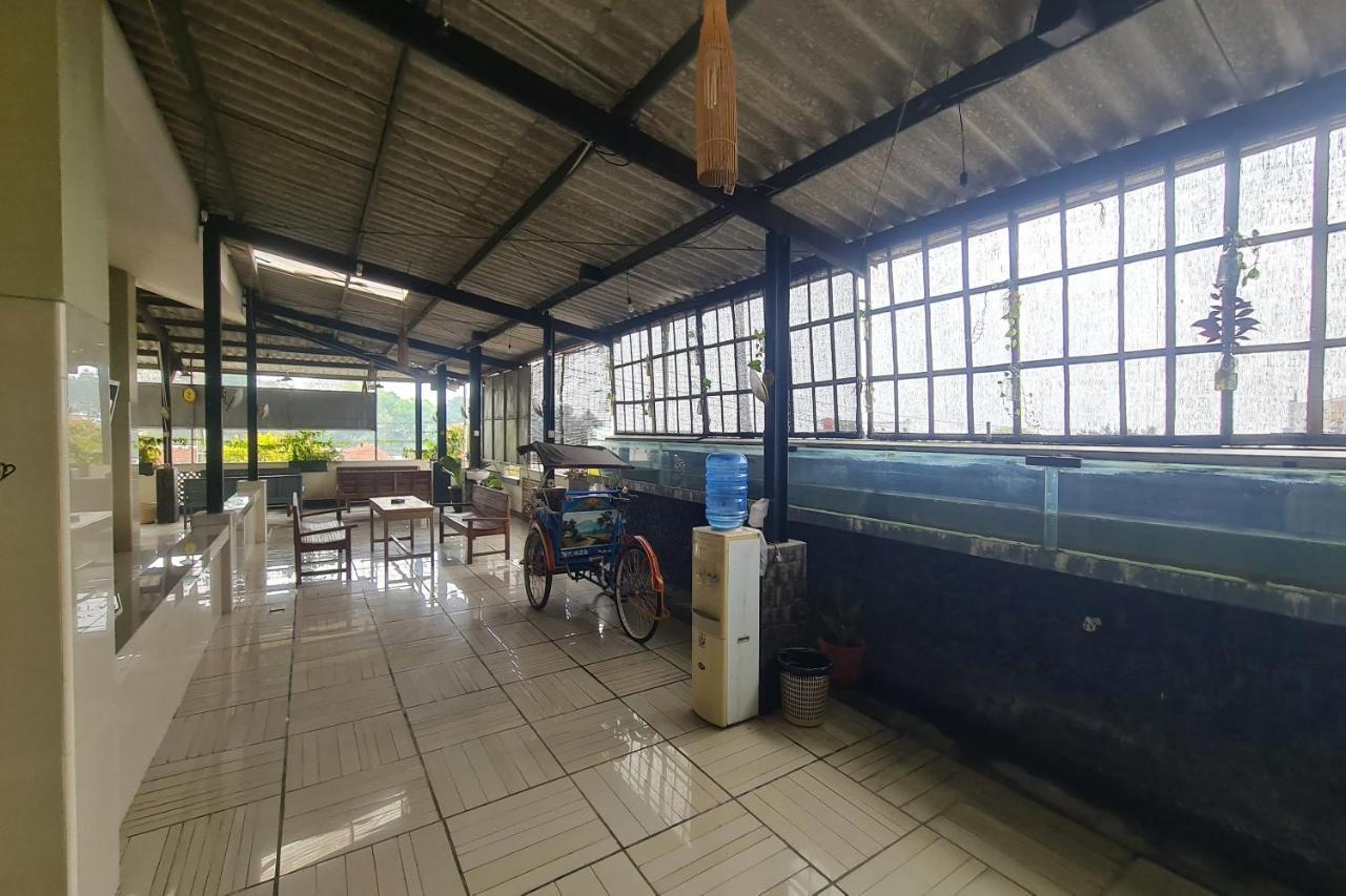 Capital O 93250 Hotel Tirta Kencana 2 Baturaden Banyumas Extérieur photo