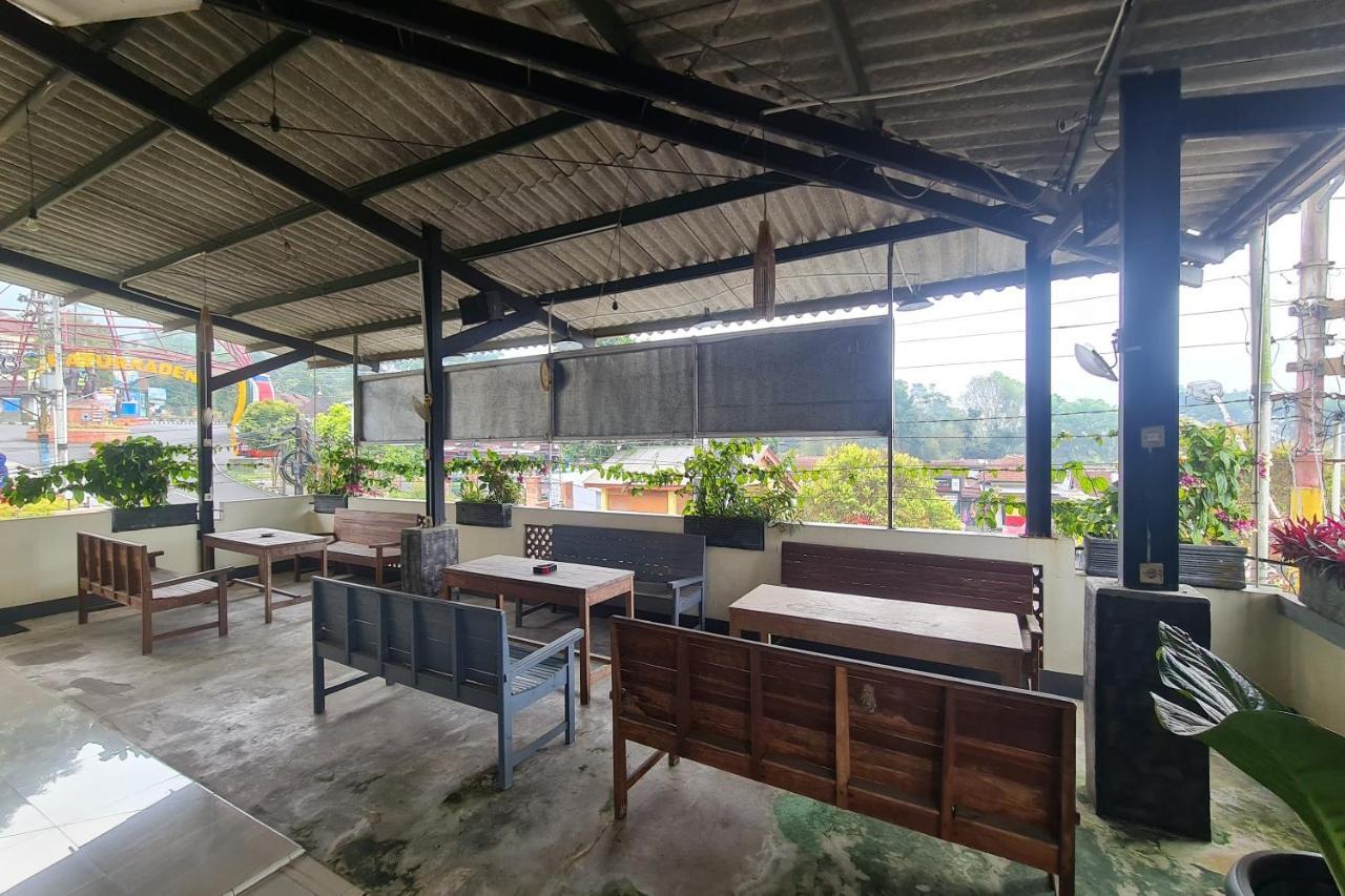 Capital O 93250 Hotel Tirta Kencana 2 Baturaden Banyumas Extérieur photo