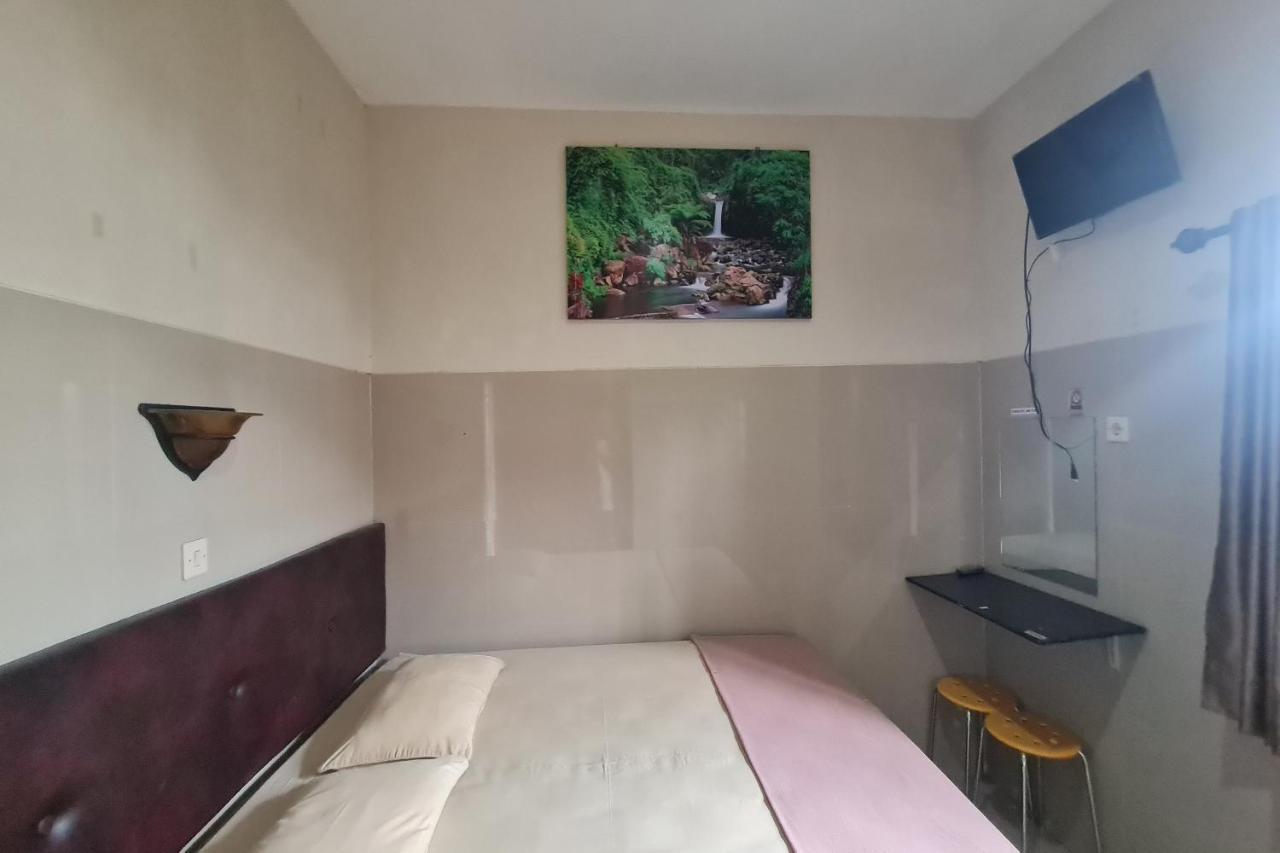 Capital O 93250 Hotel Tirta Kencana 2 Baturaden Banyumas Extérieur photo
