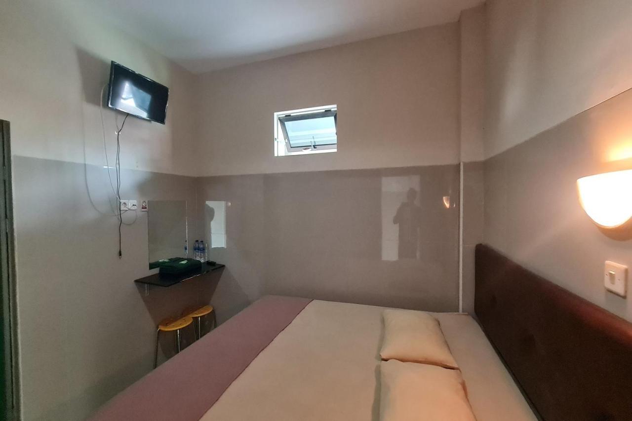 Capital O 93250 Hotel Tirta Kencana 2 Baturaden Banyumas Extérieur photo
